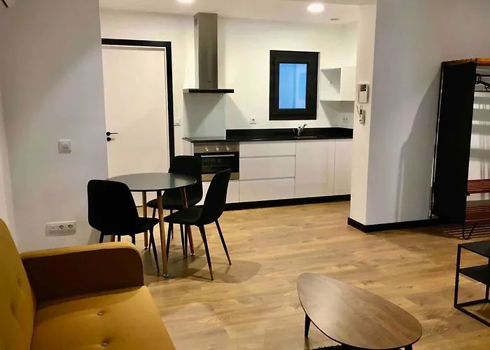Loft De Diseno Con Balcon Apartmán Figueres (Girona)