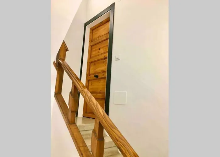 Loft De Diseno Con Balcon Figueres (Girona)